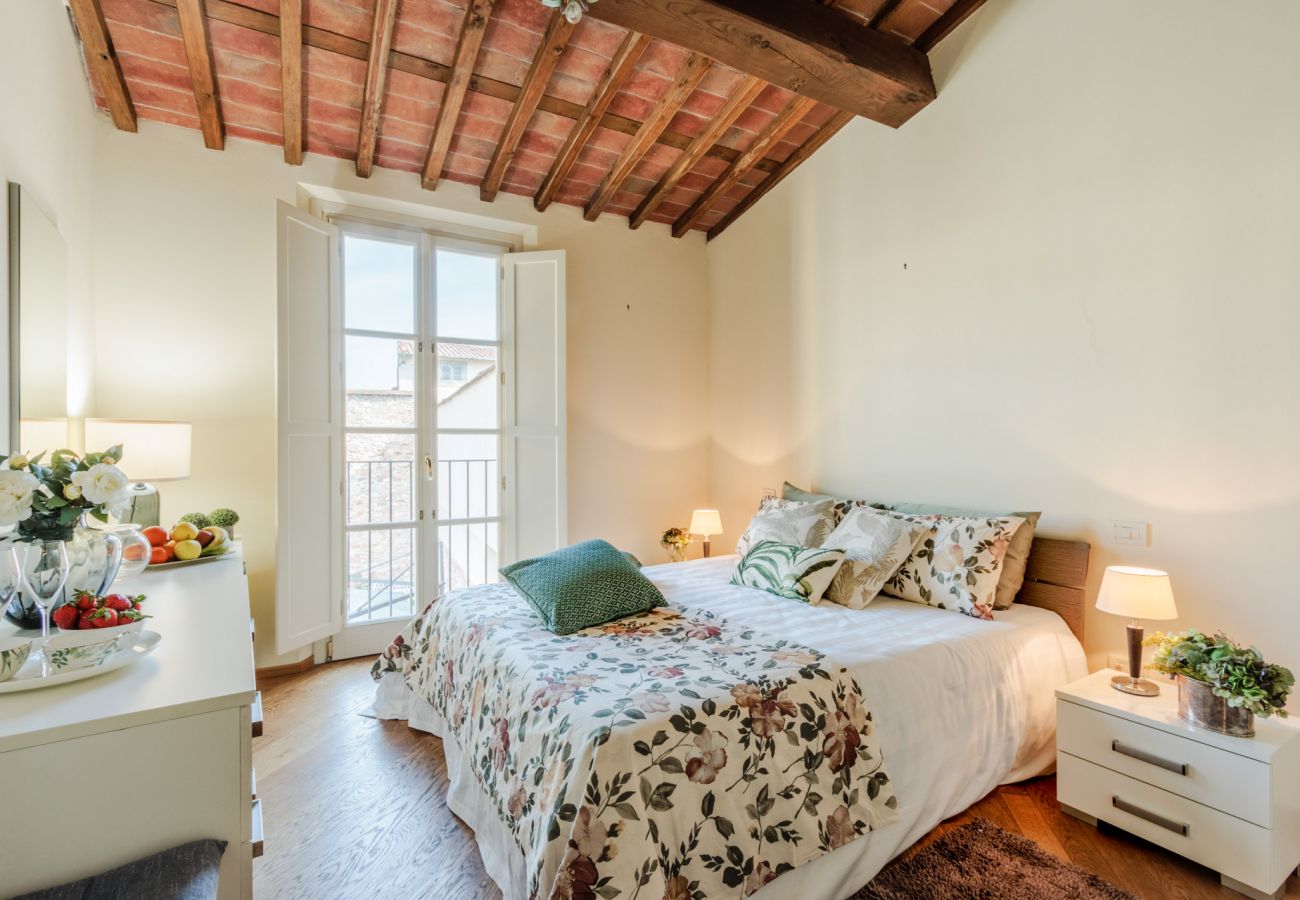 Apartamento em Lucca - Smart Flat with Elevator inside Lucca Apartamento em Lucca - Smart Flat with Elevator inside Lucca