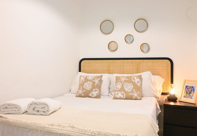 Apartamento em Madrid - Moderno y elegante ap. Barrio Ibiza Temporal Apartamento em Madrid - Moderno y elegante ap. Barrio Ibiza Temporal