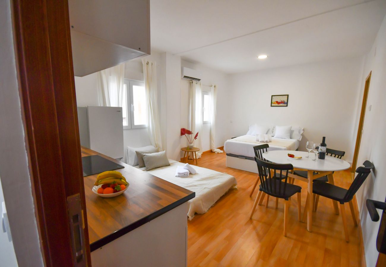 Estúdio em Madrid - APARTAMENTO TETUAN 