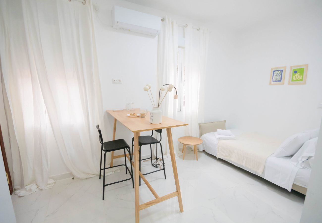 Estúdio em Madrid - ESTUDIO-TETUAN  Estúdio em Madrid - ESTUDIO-TETUAN