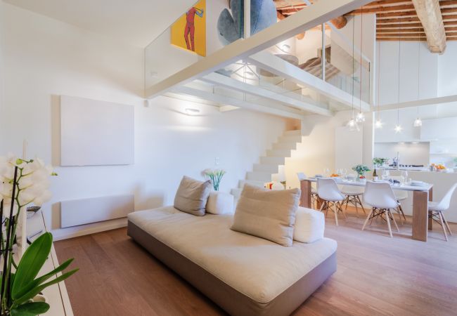 Apartamento em Lucca - Modern 3 Bedrooms Apartment with Elevator Apartamento em Lucca - Modern 3 Bedrooms Apartment with Elevator