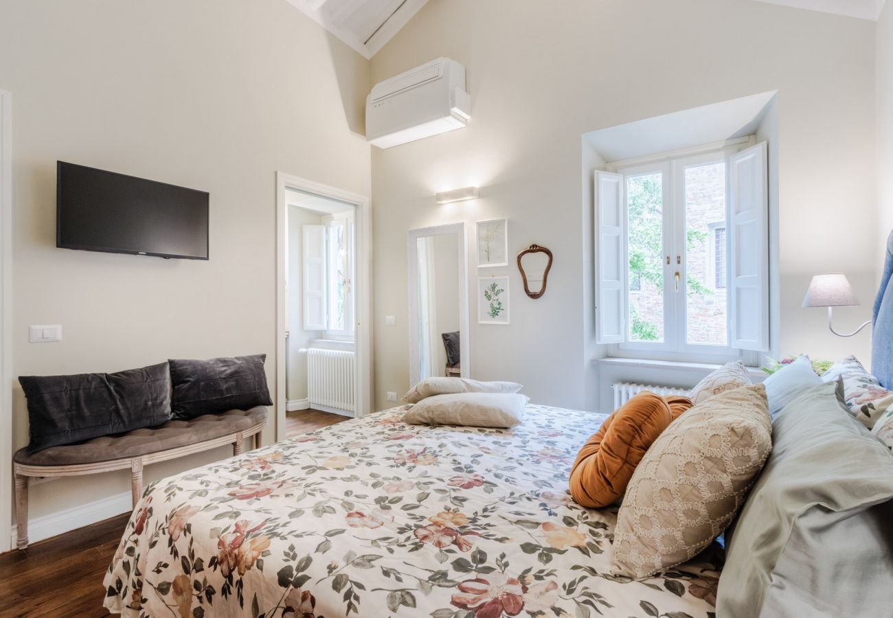 Apartamento em Lucca - 3 bedrooms Apartment by the Lucca Cathedral Apartamento em Lucca - 3 bedrooms Apartment by the Lucca Cathedral