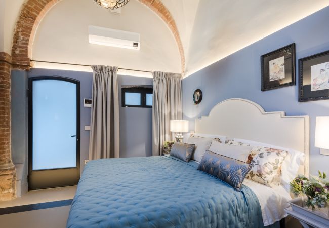 Apartamento em Lucca - A private outdoor, 2 Bedrooms and a Pool inside Lucca Apartamento em Lucca - A private outdoor, 2 Bedrooms and a Pool inside Lucca