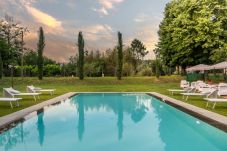 Villa em Gragnano - Villa Papari, Smart Convenient Farmhouse on the Lucca Hills