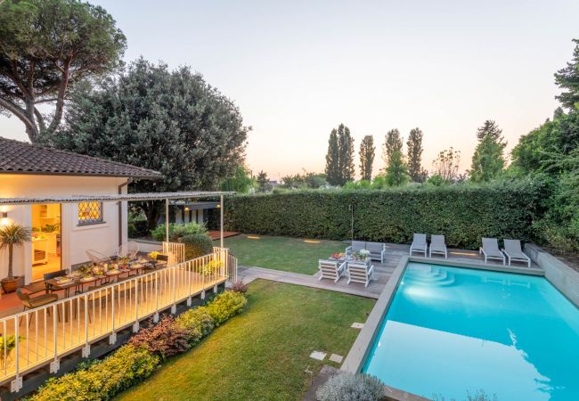Villa em Pietrasanta - Luxury Villa with Pool in Pietrasanta close to the Beach