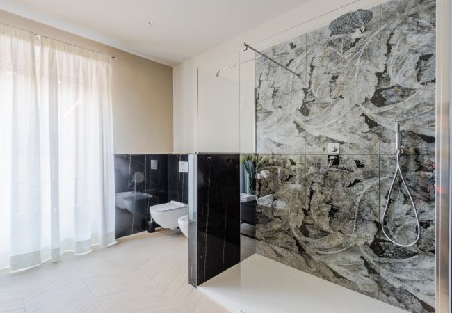 Apartamento em Lucca - Luxury Modern Apartment with Elevator and Balcony inside the Walls of Lucca Apartamento em Lucca - Luxury Modern Apartment with Elevator and Balcony inside the Walls of Lucca