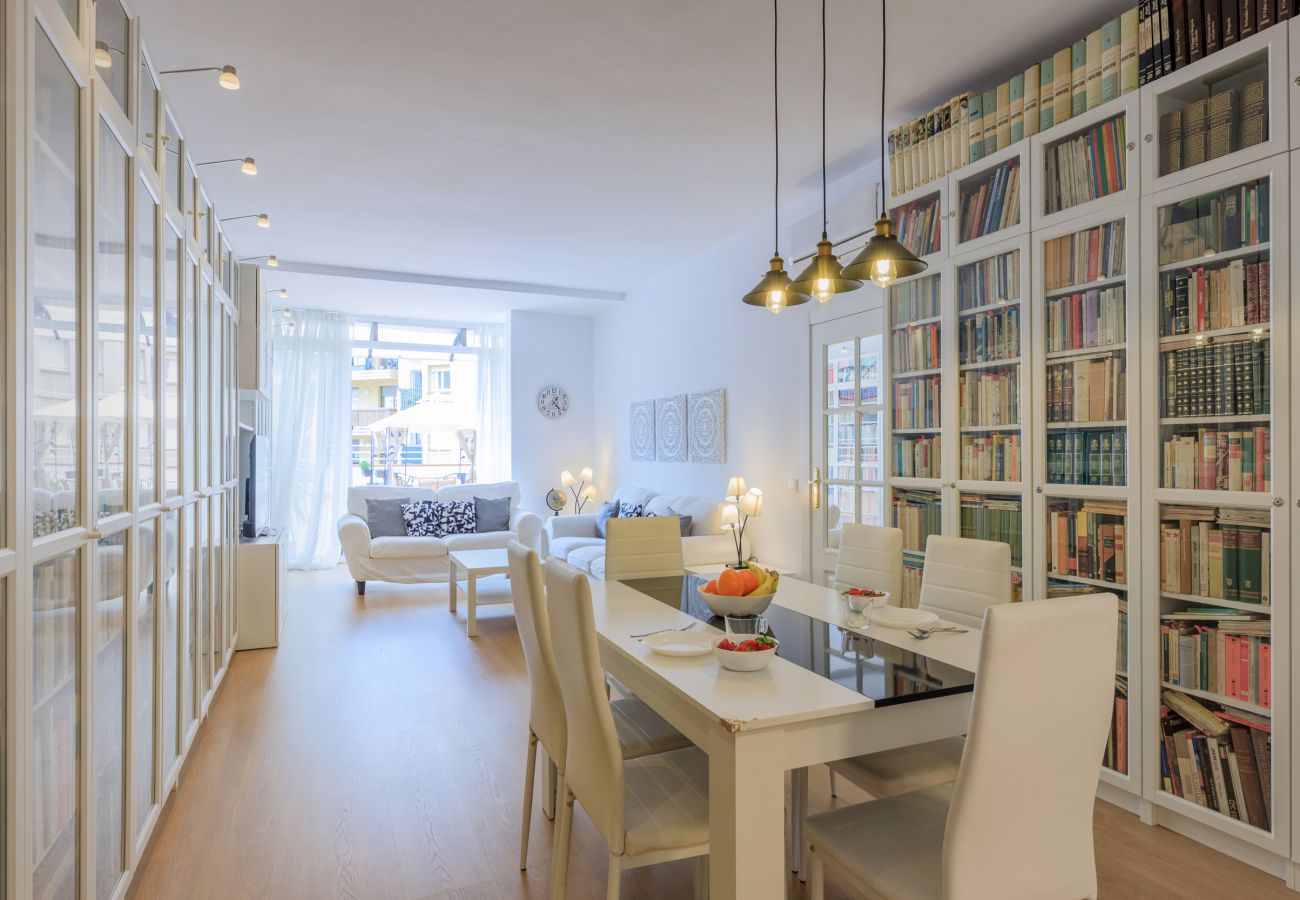 Apartamento em Barcelona - Apartamento com terraço privado, 3 quartos, Eixample