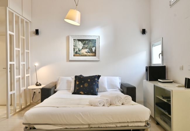 Apartamento em Madrid - Apartamento con encanto a pocos metros de Puerta del Sol. Temporal  Apartamento em Madrid - Apartamento con encanto a pocos metros de Puerta del Sol. Temporal