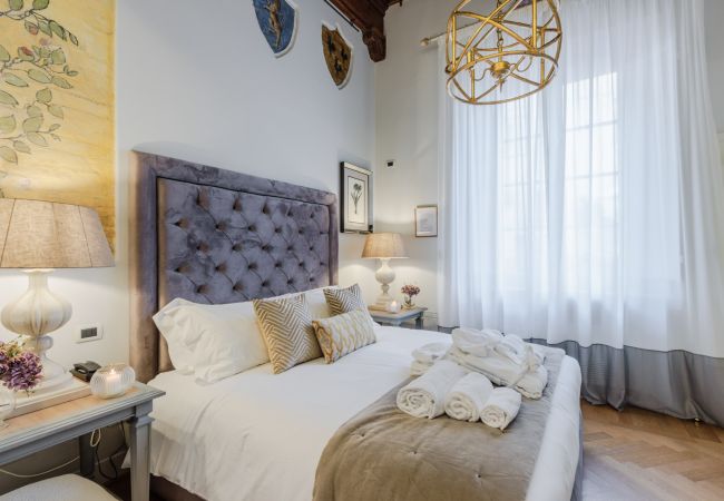 Apartamento em Lucca - The Lucca Heritage Retreat, a Spacious Home with Outdoor inside the Walls of Lucca Apartamento em Lucca - The Lucca Heritage Retreat, a Spacious Home with Outdoor inside the Walls of Lucca