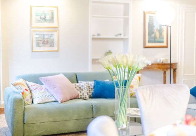 Apartamento em Lucca - Elevate Your Living: Heritage Meets Modernity Apartamento em Lucca - Elevate Your Living: Heritage Meets Modernity