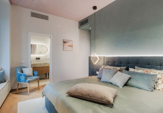 Apartamento em Lucca - Casa Silvestro Modern Spacious 3 Bedrooms Luxury Apartment inside the Walls of Lucca Apartamento em Lucca - Casa Silvestro Modern Spacious 3 Bedrooms Luxury Apartment inside the Walls of Lucca