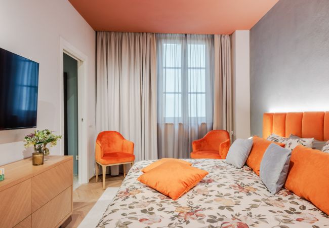 Apartamento em Lucca - Victory Penthouse Contemporary 3 Bedroom Luxury Apartment with Balcony in Lucca Apartamento em Lucca - Victory Penthouse Contemporary 3 Bedroom Luxury Apartment with Balcony in Lucca