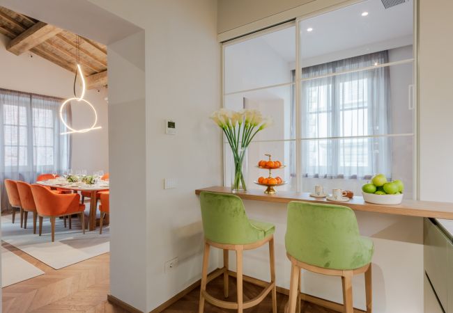 Apartamento em Lucca - Victory Penthouse Contemporary 3 Bedroom Luxury Apartment with Balcony in Lucca Apartamento em Lucca - Victory Penthouse Contemporary 3 Bedroom Luxury Apartment with Balcony in Lucca