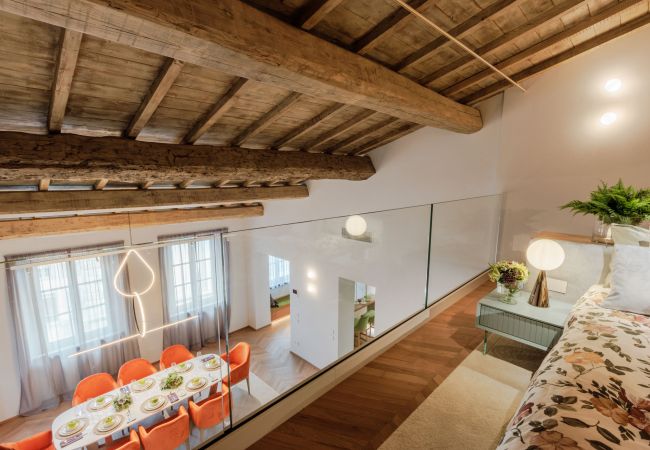 Apartamento em Lucca - Victory Penthouse Contemporary 3 Bedroom Luxury Apartment with Balcony in Lucca Apartamento em Lucca - Victory Penthouse Contemporary 3 Bedroom Luxury Apartment with Balcony in Lucca