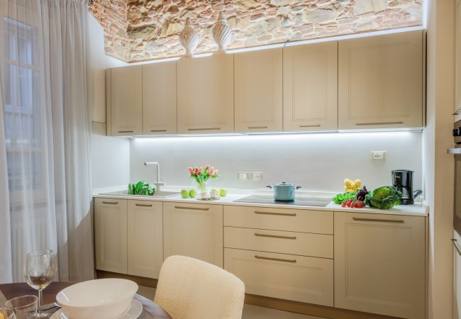 Apartamento em Lucca - Convenient First Floor 2 Bedrooms Apartment With WiFi Apartamento em Lucca - Convenient First Floor 2 Bedrooms Apartment With WiFi