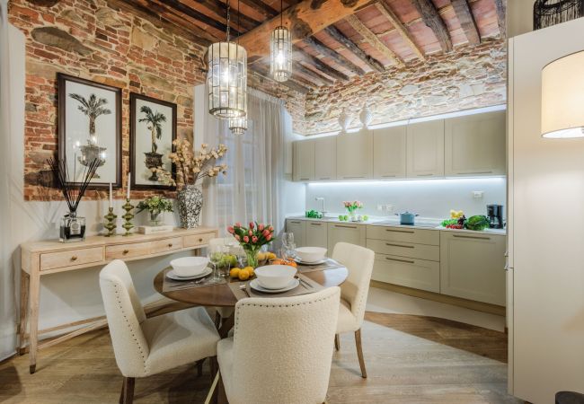 Apartamento em Lucca - Convenient First Floor 2 Bedrooms Apartment With WiFi Apartamento em Lucca - Convenient First Floor 2 Bedrooms Apartment With WiFi