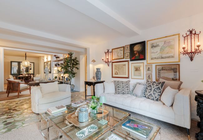 Apartamento em Lucca - Luxury Home, Private Garden and Jacuzzi inside Lucca Apartamento em Lucca - Luxury Home, Private Garden and Jacuzzi inside Lucca