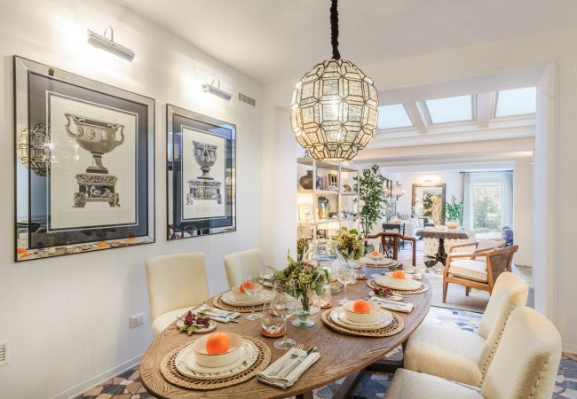 Apartamento em Lucca - Luxury Home, Private Garden and Jacuzzi inside Lucca Apartamento em Lucca - Luxury Home, Private Garden and Jacuzzi inside Lucca