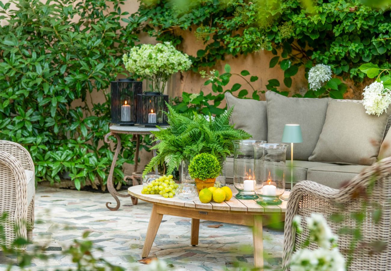 Apartamento em Lucca - Luxury Home, Private Garden and Jacuzzi inside Lucca Apartamento em Lucca - Luxury Home, Private Garden and Jacuzzi inside Lucca