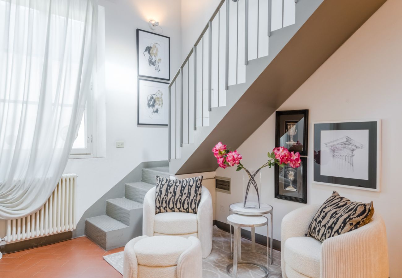 Apartamento em Lucca - Modern Panoramic Penthouse with Elevator inside the Walls of Lucca Apartamento em Lucca - Modern Panoramic Penthouse with Elevator inside the Walls of Lucca