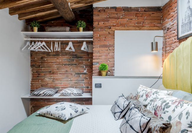 Apartamento em Lucca - Dorina Penthouse 2 bedrooms 2 bathrooms inside the Lucca Walls Apartamento em Lucca - Dorina Penthouse 2 bedrooms 2 bathrooms inside the Lucca Walls