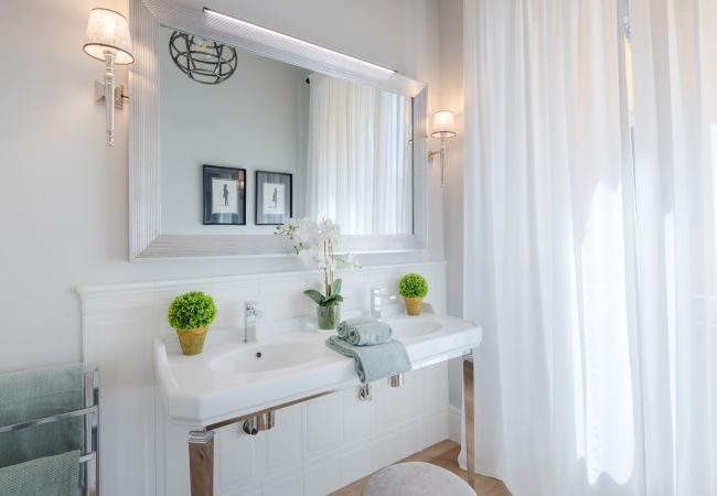 Apartamento em Lucca - Luxurious Modern Apartment in the Heart of Historic Lucca Apartamento em Lucca - Luxurious Modern Apartment in the Heart of Historic Lucca