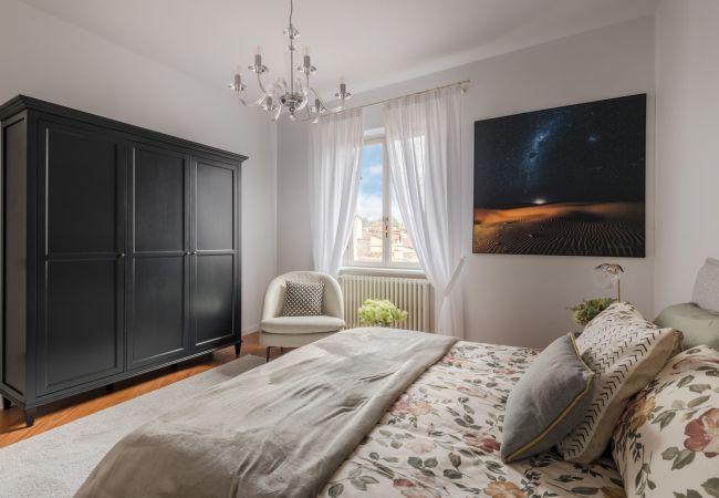 Apartamento em Lucca - Luxury Rental Penthouse in the Heart of Lucca Apartamento em Lucca - Luxury Rental Penthouse in the Heart of Lucca