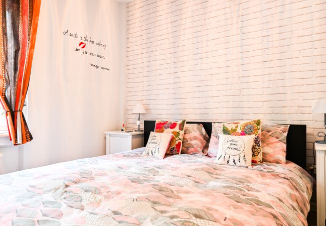 Apartamento em Madrid - Cómodo apartamento de un dormitorio .Temporal Apartamento em Madrid - Cómodo apartamento de un dormitorio .Temporal