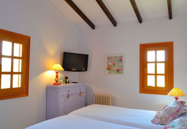 Villa em Binissalem - Casa Binissagar II 106 lujosa villa con piscina privada, sauna, jacuzzi, zona infantil y barbacoa Villa em Binissalem - Casa Binissagar II 106 lujosa villa con piscina privada, sauna, jacuzzi, zona infantil y barbacoa