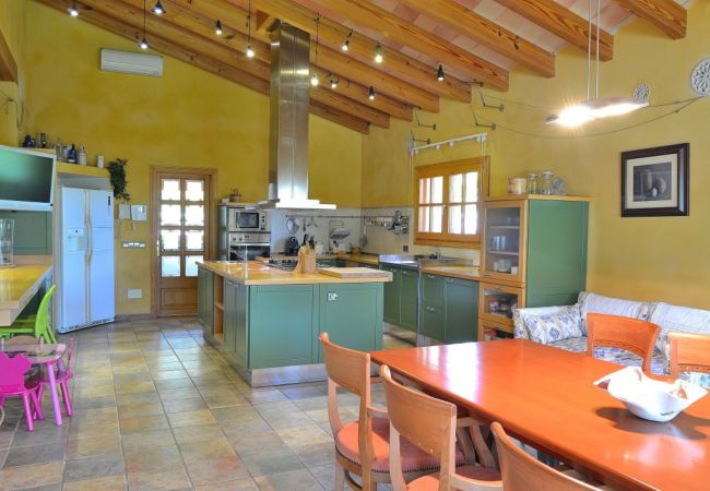 Villa em Binissalem - Casa Binissagar II 106 lujosa villa con piscina privada, sauna, jacuzzi, zona infantil y barbacoa Villa em Binissalem - Casa Binissagar II 106 lujosa villa con piscina privada, sauna, jacuzzi, zona infantil y barbacoa