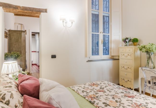 Apartamento em Lucca - Smart 2 Bedrooms Apartment close to Bus Terminal Apartamento em Lucca - Smart 2 Bedrooms Apartment close to Bus Terminal