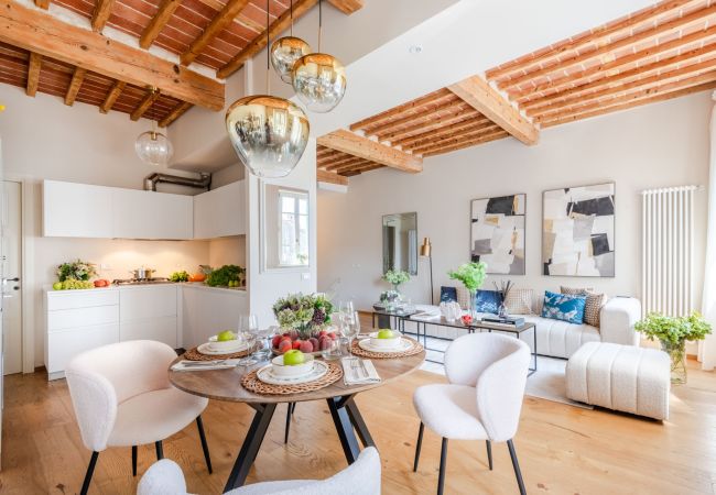 Apartamento em Lucca - Contemporary 2 Bedrooms 2 Bathrooms Apartment Apartamento em Lucca - Contemporary 2 Bedrooms 2 Bathrooms Apartment