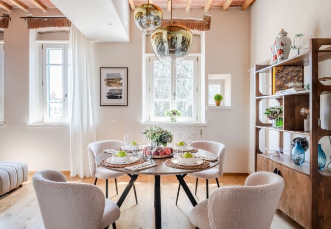 Apartamento em Lucca - Contemporary 2 Bedrooms 2 Bathrooms Apartment Apartamento em Lucca - Contemporary 2 Bedrooms 2 Bathrooms Apartment