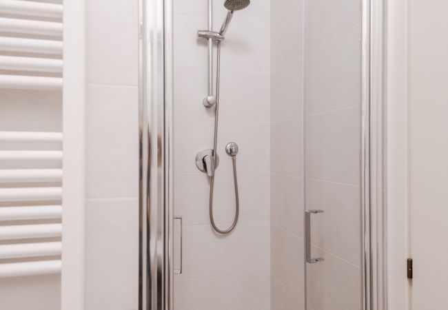 Apartamento em Lucca - Contemporary 2 Bedrooms 2 Bathrooms Apartment Apartamento em Lucca - Contemporary 2 Bedrooms 2 Bathrooms Apartment