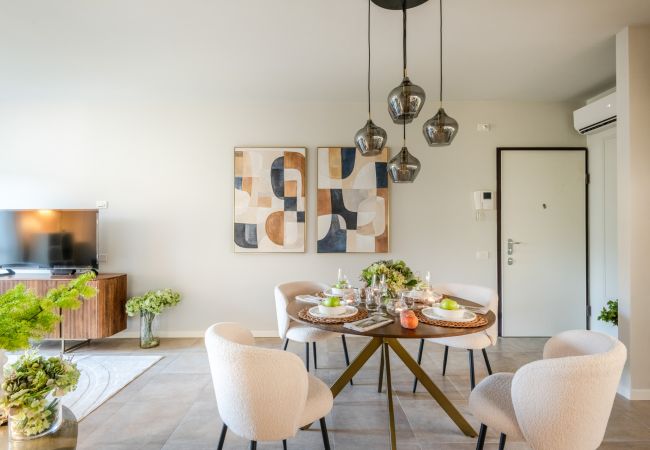 Apartamento em Lucca - Luxury Apartment with Elevator and Private Parking Apartamento em Lucca - Luxury Apartment with Elevator and Private Parking