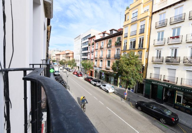 Apartamento em Madrid - Elegancia y Funcionalidad en San Bernardo: Piso con Baños en Suite Apartamento em Madrid - Elegancia y Funcionalidad en San Bernardo: Piso con Baños en Suite