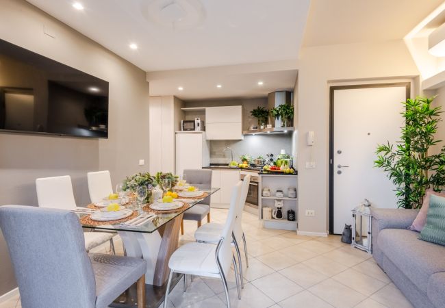 Apartamento em Lucca - Smart Apartment with Outdoor and Private Parking Apartamento em Lucca - Smart Apartment with Outdoor and Private Parking