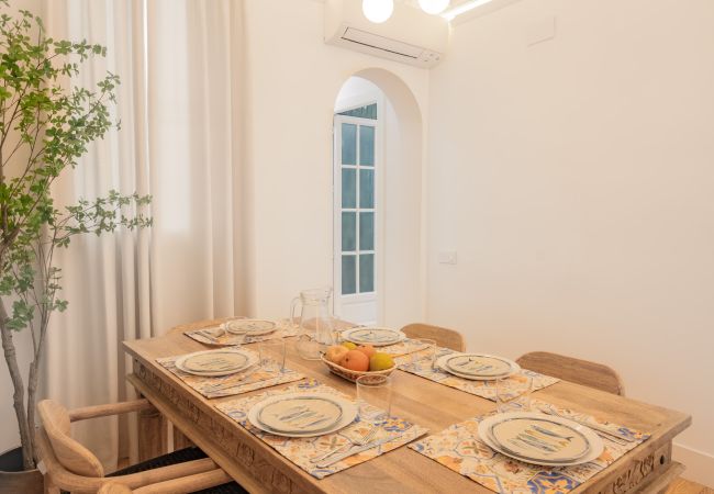 Apartamento em Madrid - Ático con extraordinaria Terraza - Centro -Lujo - Alturas con sabor Mediterráneo Apartamento em Madrid - Ático con extraordinaria Terraza - Centro -Lujo - Alturas con sabor Mediterráneo