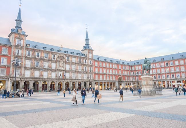 Apartamento em Madrid - Ático con extraordinaria Terraza - Centro -Lujo - Alturas con sabor Mediterráneo Apartamento em Madrid - Ático con extraordinaria Terraza - Centro -Lujo - Alturas con sabor Mediterráneo