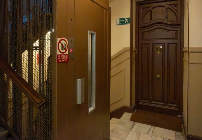 Apartamento em Madrid - Ático con extraordinaria Terraza - Centro -Lujo - Alturas con sabor Mediterráneo Apartamento em Madrid - Ático con extraordinaria Terraza - Centro -Lujo - Alturas con sabor Mediterráneo