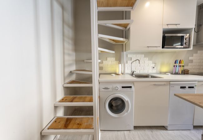 Apartamento em Madrid - Dúplex con encanto en Chamberí : Comodidad y diseño en dos niveles .Temporal  Apartamento em Madrid - Dúplex con encanto en Chamberí : Comodidad y diseño en dos niveles .Temporal