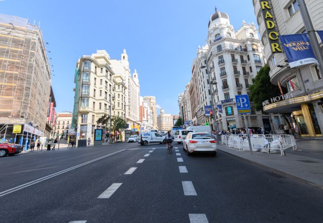 Quarto em Madrid - Ámsterdam: habitación con comodidad y zonas compartidas Gran Vía-Madrid.Temporal Quarto em Madrid - Ámsterdam: habitación con comodidad y zonas compartidas Gran Vía-Madrid.Temporal