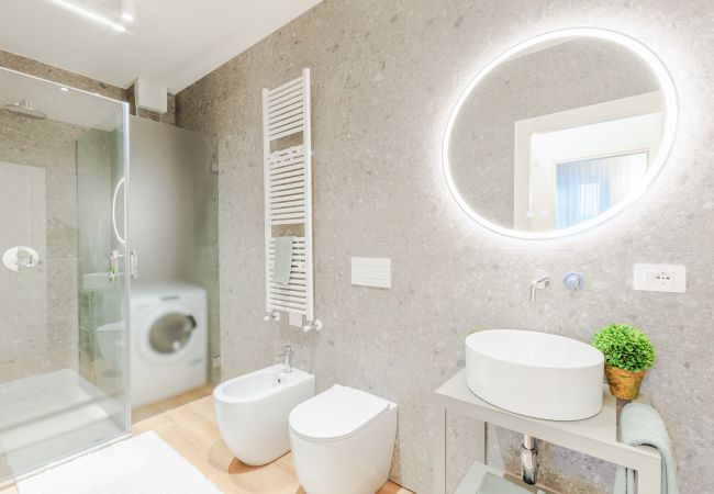 Apartamento em Lucca - Modern Elegance inside Lucca Walls – with Terrace Apartamento em Lucca - Modern Elegance inside Lucca Walls – with Terrace