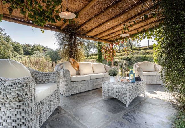 Villa em Lucca - Romantic Farmhouse with Oversize Panoramic Pool Villa em Lucca - Romantic Farmhouse with Oversize Panoramic Pool