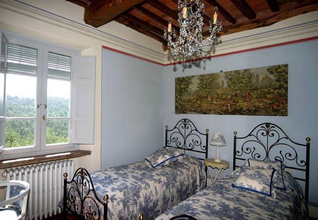 Villa em Lucca - Romantic Farmhouse with Oversize Panoramic Pool Villa em Lucca - Romantic Farmhouse with Oversize Panoramic Pool