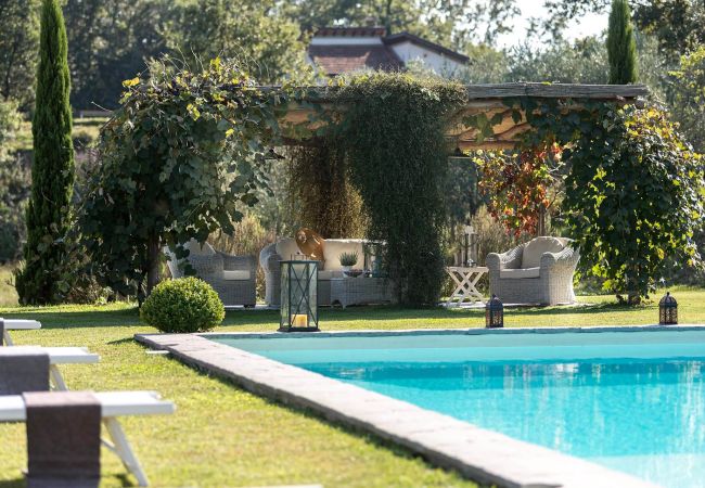 Villa em Lucca - Romantic Farmhouse with Oversize Panoramic Pool Villa em Lucca - Romantic Farmhouse with Oversize Panoramic Pool