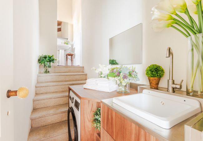 Apartamento em Lucca - Historic and Contemporary 3 Bedrooms inside Lucca Apartamento em Lucca - Historic and Contemporary 3 Bedrooms inside Lucca