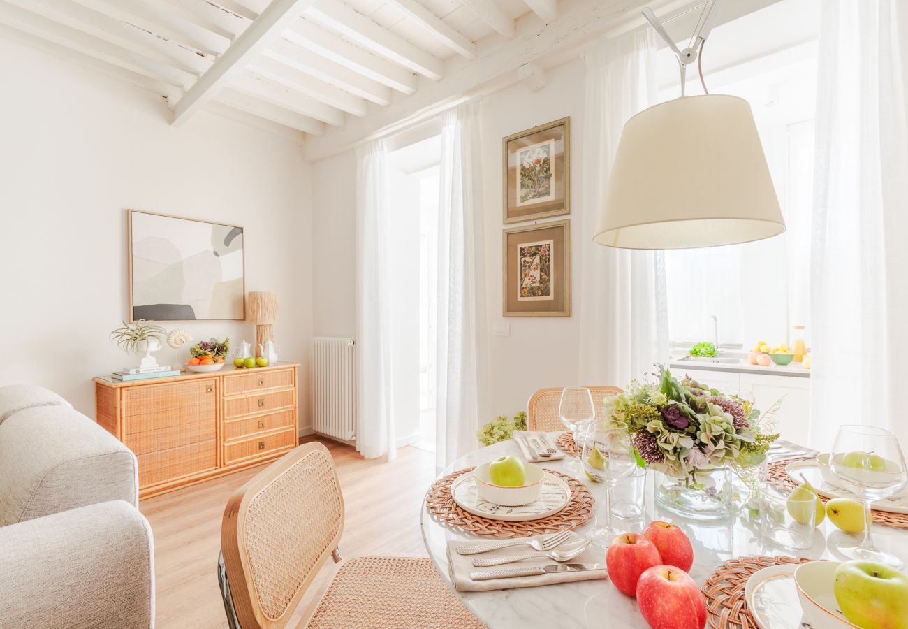 Apartamento em Lucca - Smart Apartment with Terrace and elevator in Lucca Apartamento em Lucca - Smart Apartment with Terrace and elevator in Lucca