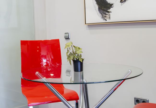 Apartamento em Madrid - Alquiler Mensual en Madrid – Piso Exterior con 1 Dormitorio + Estudio y 2 Baños.Temporal Apartamento em Madrid - Alquiler Mensual en Madrid – Piso Exterior con 1 Dormitorio + Estudio y 2 Baños.Temporal