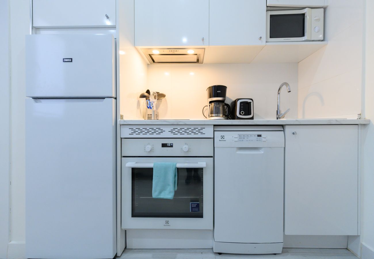 Apartamento em Madrid - Alquiler Mensual en Madrid – Piso moderno de 1 dormitorio. Temporal  Apartamento em Madrid - Alquiler Mensual en Madrid – Piso moderno de 1 dormitorio. Temporal